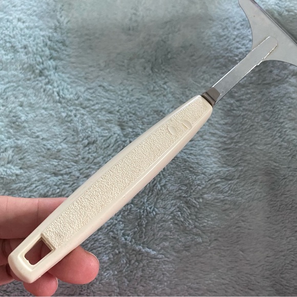 Vintage EKCO Slotted Spatula - Picture 7 of 7